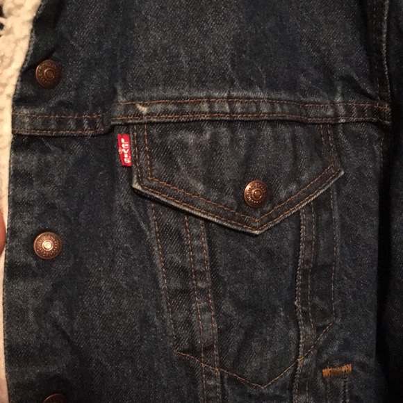 Levi’s Jacket. Vintage, LIKE NEW!! - Picture 3 of 9